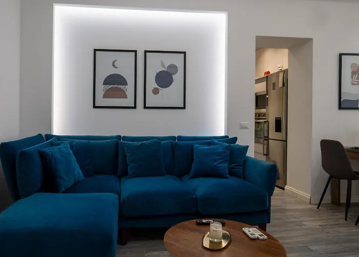 Skanderbeg Square Modern App - The Nest * Τίρανα