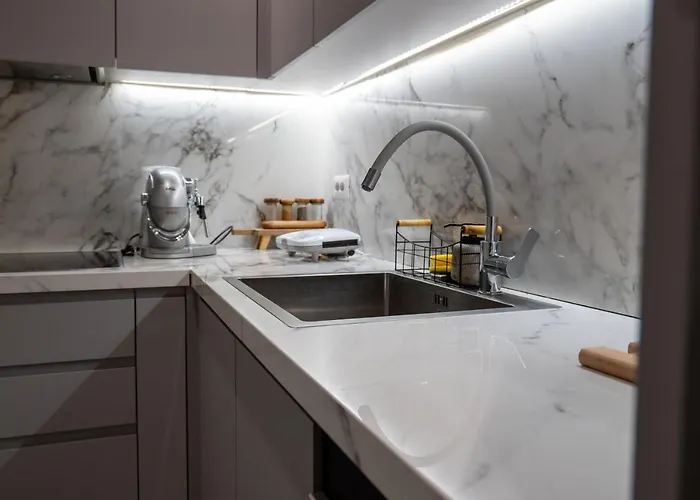 Skanderbeg Square Modern App - The Nest Apartment *