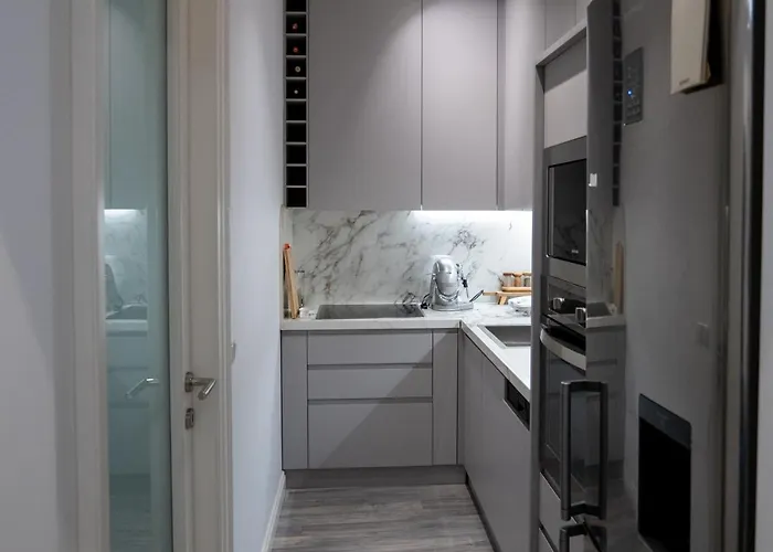 Skanderbeg Square Modern App - The Nest Apartamento *